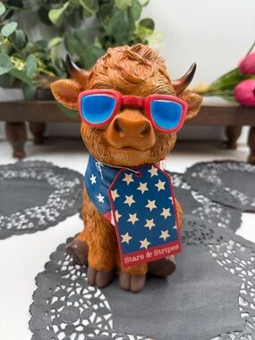 STARS & STRIPES Highland Cow Figurine With Sunglasses 8” USA Patriotic Decor